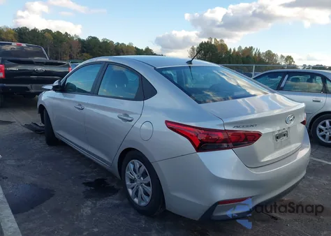 2022 Hyundai Accent Se z USA, uszkodzony, nr VIN 3KPC24A62NE159165
